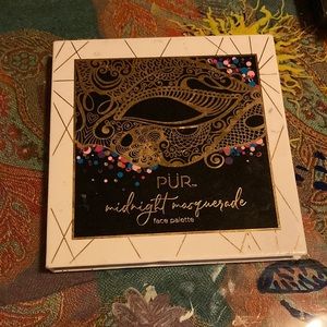 Midnight masquerade face pallete by PUR